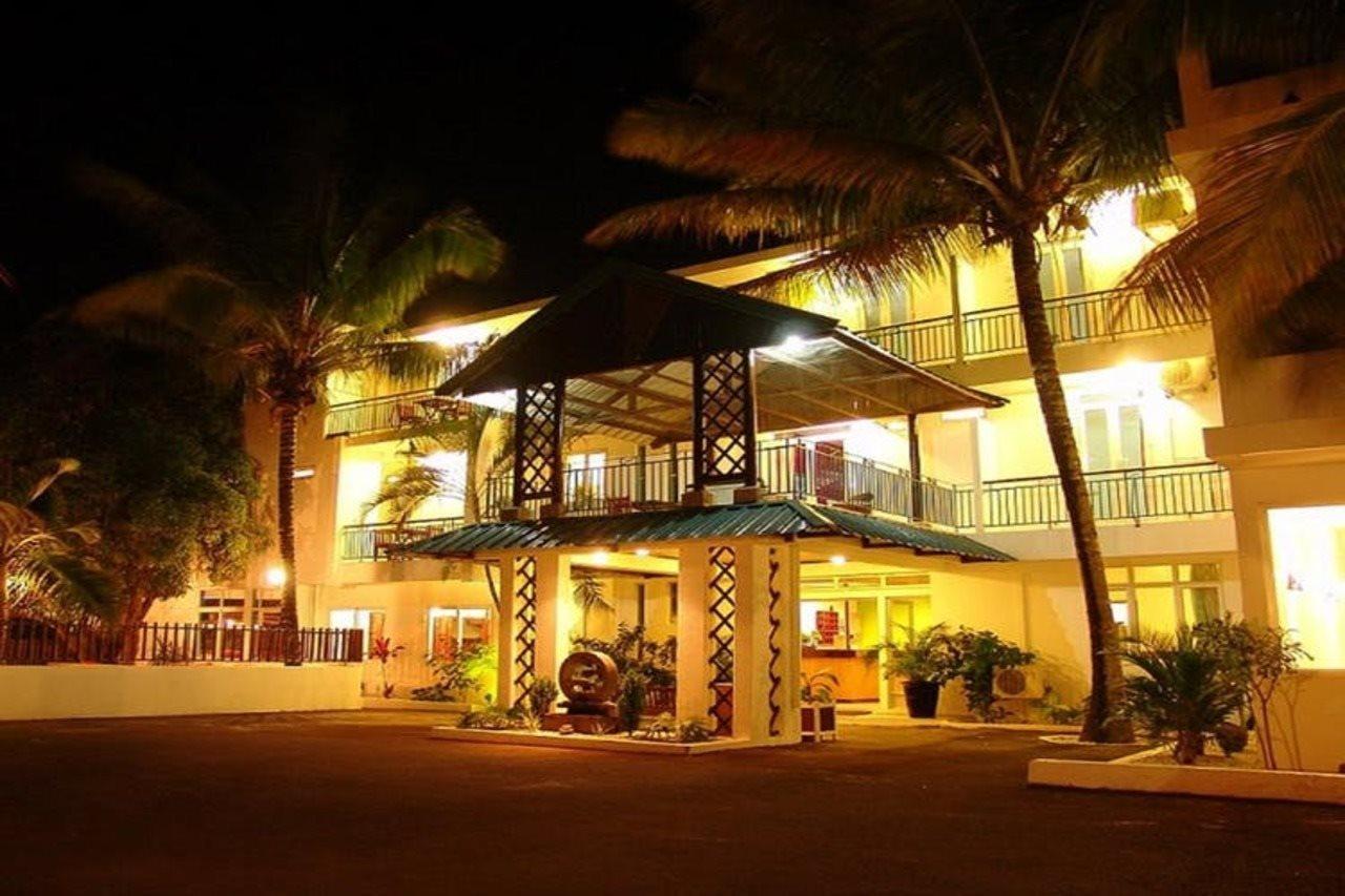 Dzama Hotel Grand-Baie Eksteriør billede