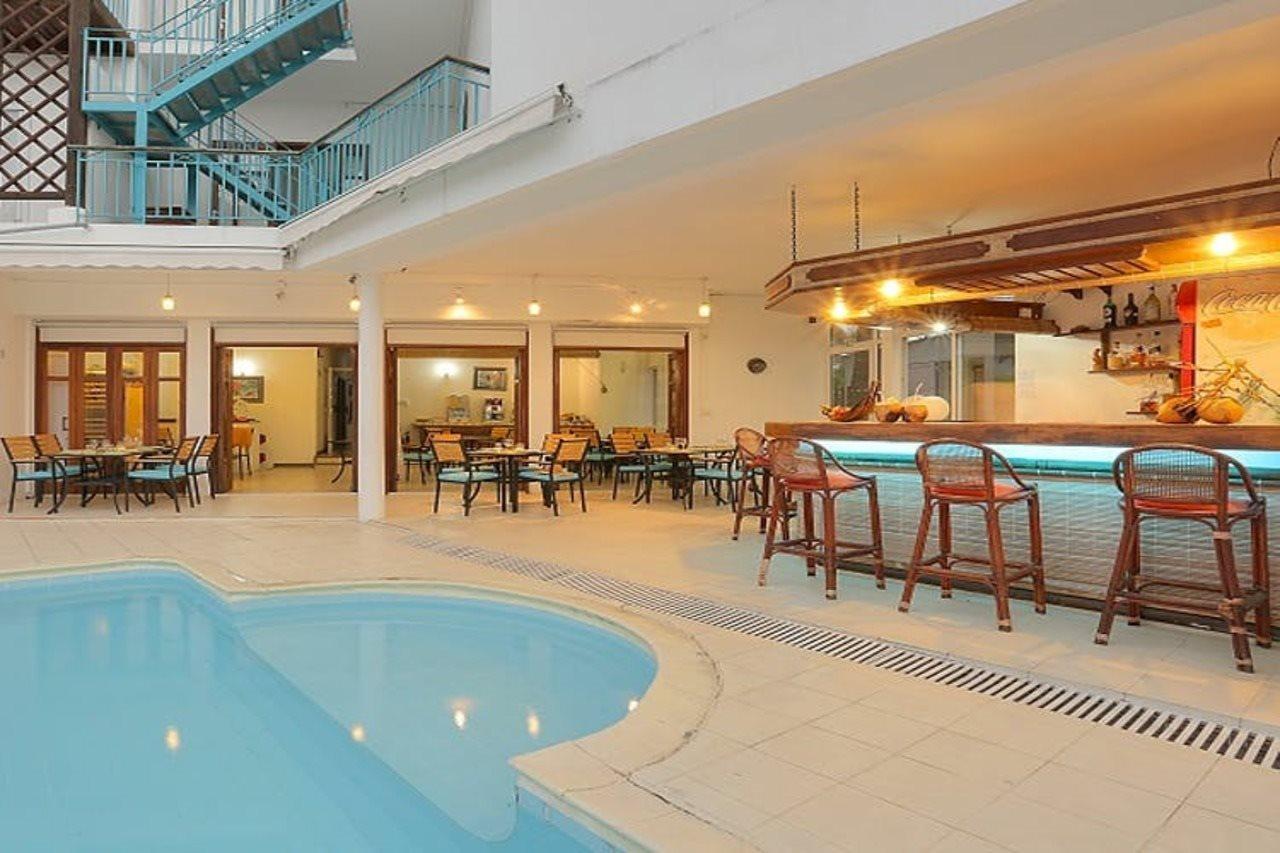Dzama Hotel Grand-Baie Eksteriør billede