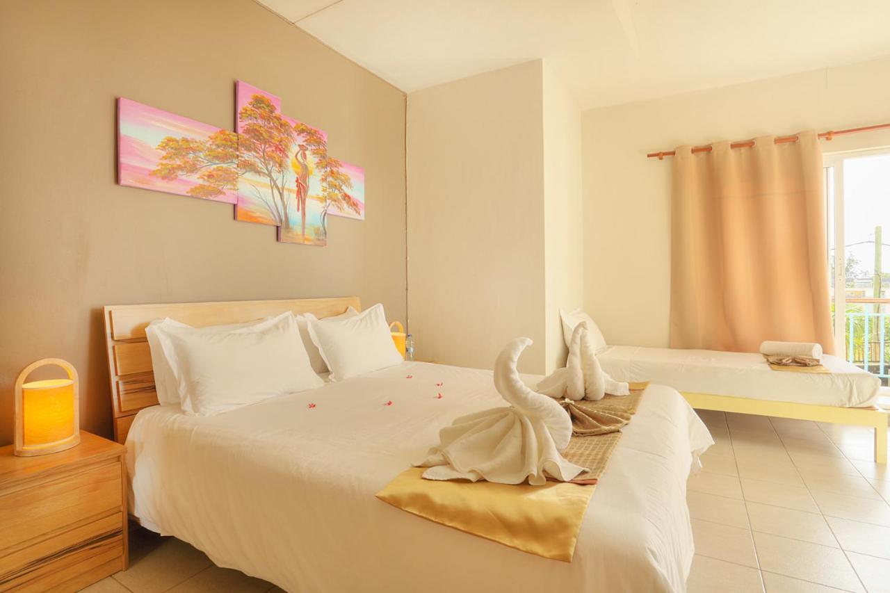 Dzama Hotel Grand-Baie Eksteriør billede