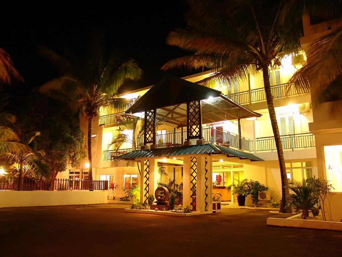 Dzama Hotel Grand-Baie Eksteriør billede