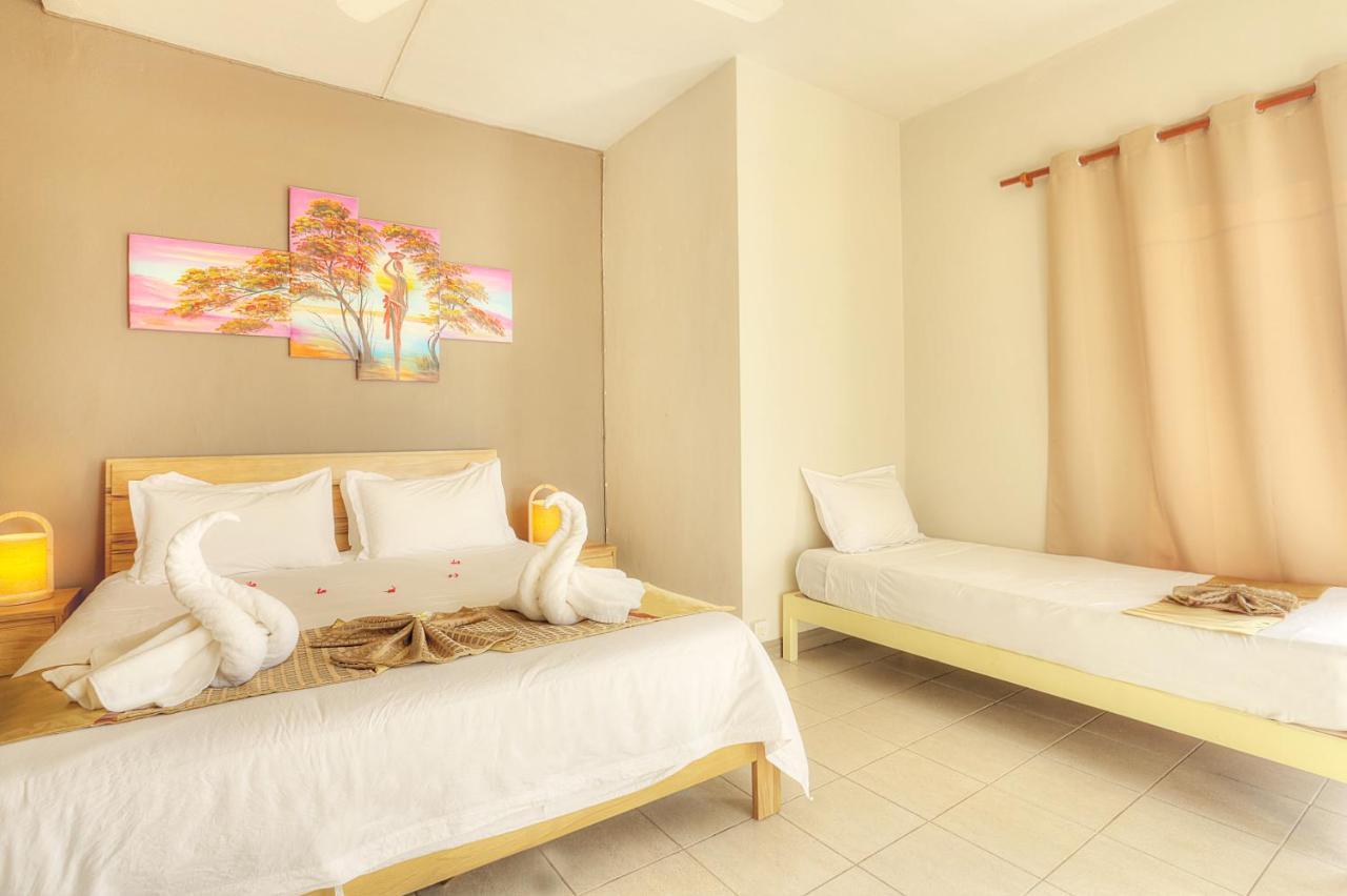 Dzama Hotel Grand-Baie Eksteriør billede